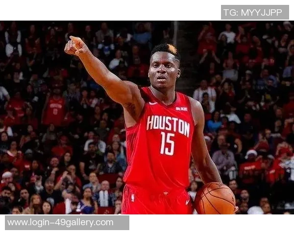 克林特卡佩拉：从默默无闻到NBA篮板王的奋斗历程与成就分析